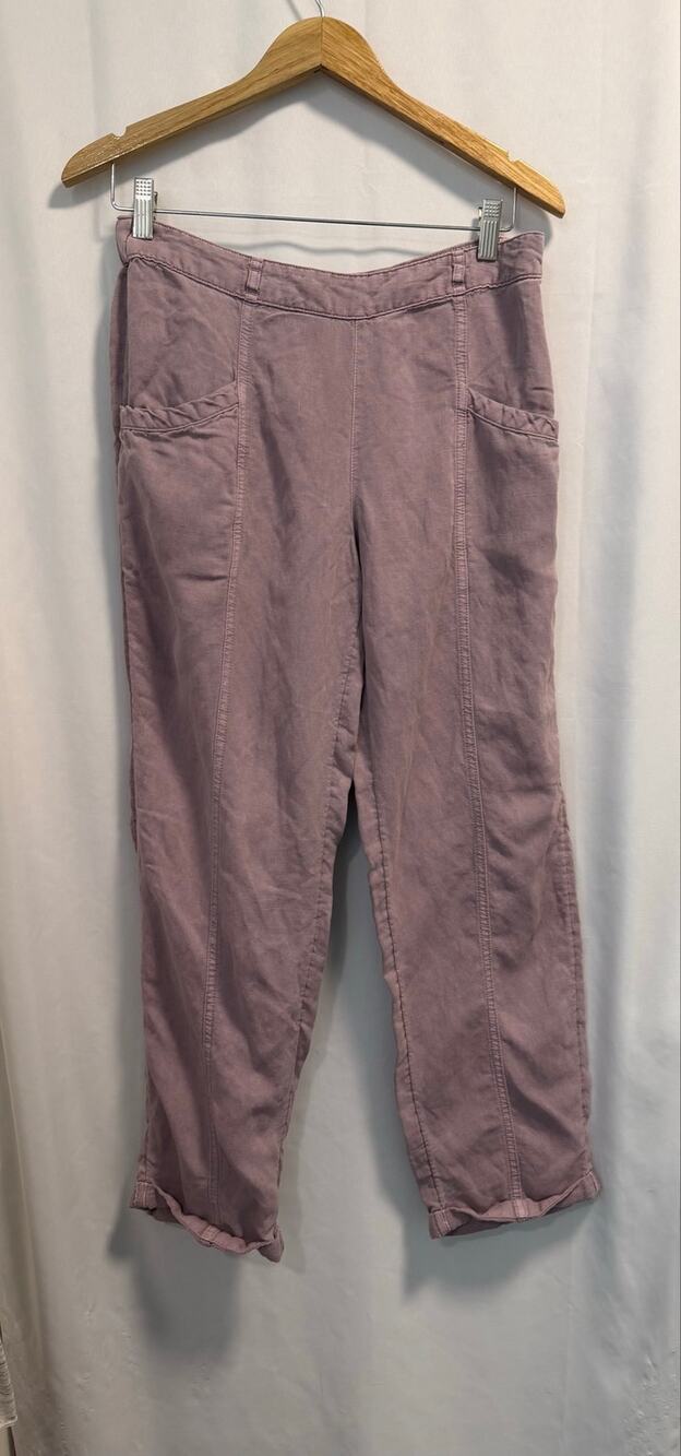 C&C | Lavender Linen Ankle Pants With Distinctive Large Slanted Patch Pockets